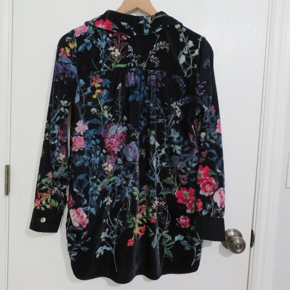 Soft Surroundings Womens Sz S Jardim Velvet Black Floral Velvet Button Front Top - Picture 2 of 7